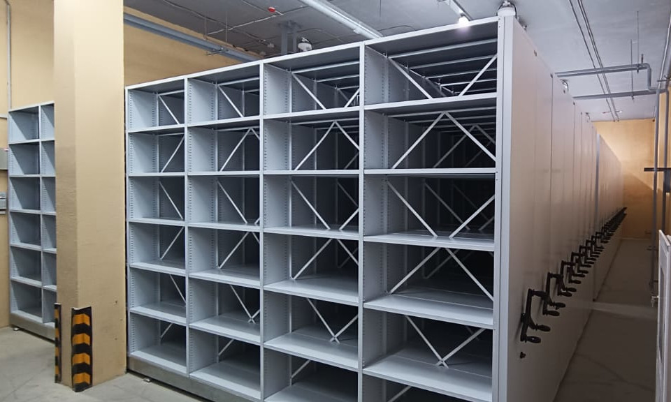 Стеллажи для архива государственного учреждения