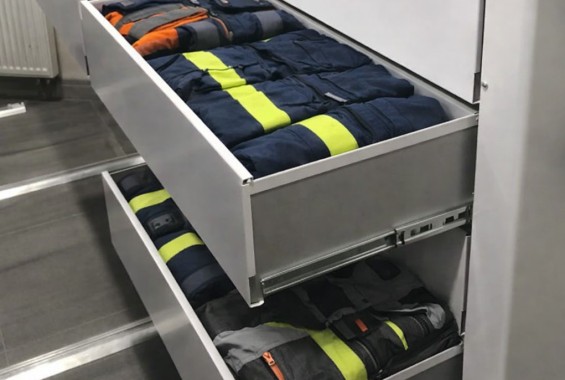 мобильные стеллажи с ящиками для спецодежды